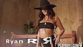 kinky teen farmer bombshell strips naked in haystack showing big ass bubble butt for playboy