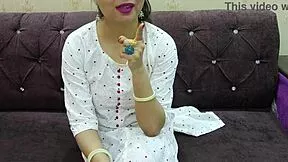 hey check this indian desi aunt's juicy fuddi and big ass bent over doggystyle