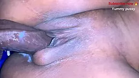 creamy pussy speeds up to explosive orgasm in outdoor public amateur session