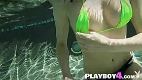 damn that sexy petite ebony milf with big tits and ass washed the acura nsx just to get garage banged