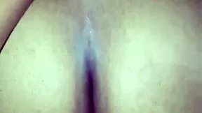 Reddros shakes her massive ebony bbw ass till it squirts wet