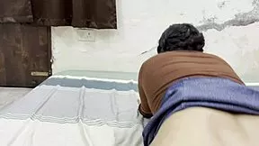 Teacher, fatt gai chut meri? 18 year old virgin student fucked hard