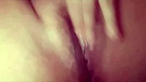 fodi buceta da noiva até gozarmos gostoso juntos 😈
