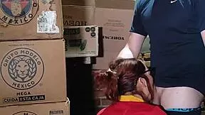 Cajera inocente del oxxo sexo en la bodega de la tienda
