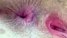 me tocando enquanto o corno esta fora agora