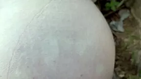 chico se folla a tremenda rubia exhibicionista