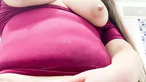 esposa puta colombiana adicta el swinger afeita su coño para follar con el jefe en frente de su cornudo marido
