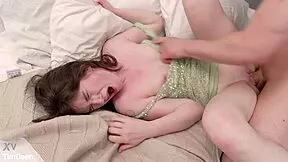 This little bitch came home without panties for hardcore 😏