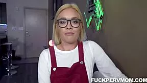 katie and aubrey snatch stepmom