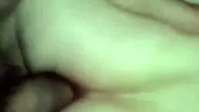 Ela fez 18 anos e gritou dando o cuzinho no motel anal