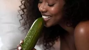 18 Year Old Baddie With Cucumber