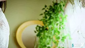 teen brunette with an amazing big ass is named jane wilde