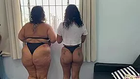 No apartamento pós praia rolou foda entre amigos 😏