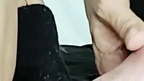Pequea thai papi alguien me encontro masturbndome en la habitacin de mam