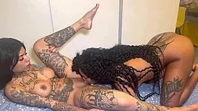 Fui no fluxo e encontrei essa funkeira deliciosa nao deu outra