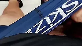 Safada teases and makes him cum fast