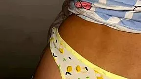 Stepsister gets fucked secretly in bed while parents away