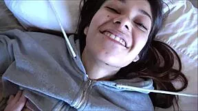 latina girlfriend gets stretched out before gym