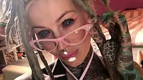 Glasses & fur lingerie tattooed cutie creams on her dildo slowly