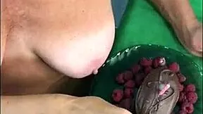 Milf eats cum in food fetish play with natural tits