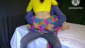 Boyfriend Lifts Saree And Fingers Tight Pussy