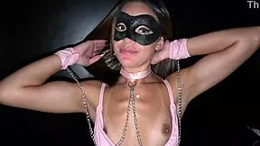 Novinha at the glory hole scene