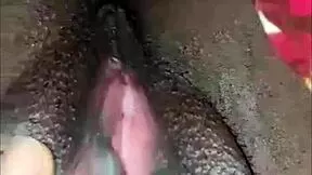 jeune etudiante se masturbe