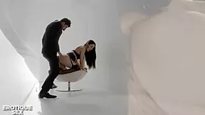 smoking hot girlfriend arwen gold orgasms during sensual fuck