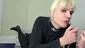 Femboy Safada Toma Um Banho Com Sua Propria Porra Depois De Se Masturbar