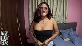 apenas cumpli� 18 me busc� para grabar su escena porno