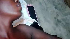 Jai aid� ma petite 18+ amie chate mouill� a se mastuber